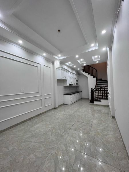 BÁN NHÀ NGÕ 385 BÁT KHỐI LONG BIÊN 60m2 - 3 TẦNG - MẶT TIỀN 4.8M