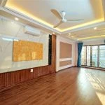 Bán nhà mặt phố Yên Lạc, THANG MÁY, giá 16.8 tỷ