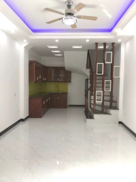 BÁN NHÀ ĐƯỜNG Ô CÁCH 48M2 - 5 TẦNG - MẶT TIỀN 4M - 7 TỶ