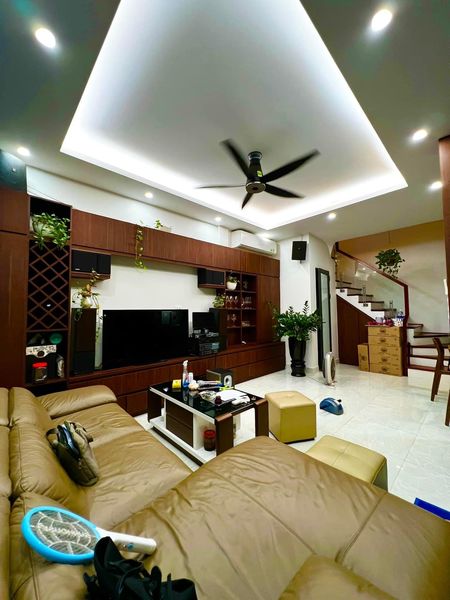 BÁN NHÀ NGÕ 104 VIỆT HƯNG LONG BIÊN 81M2 - 7 TẦNG - MẶT TIỀN 6.2M - GIÁ 21 TỶ