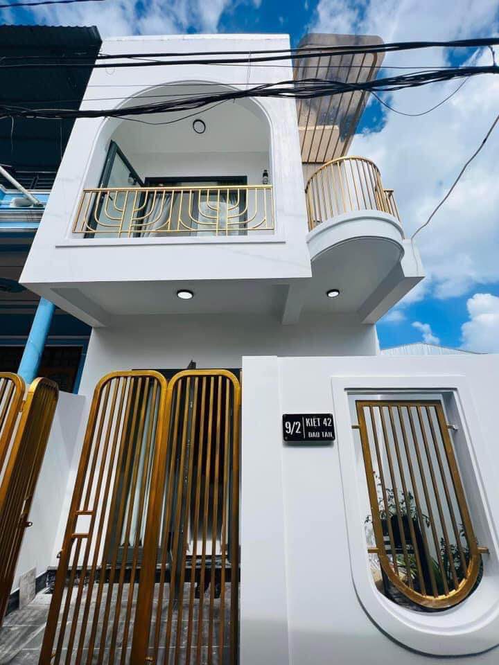 Nhà 2 Tầng Kiệt OTO Đào Tấn ~ 3 phòng ngủ✅ Giá 2.4x TỶ