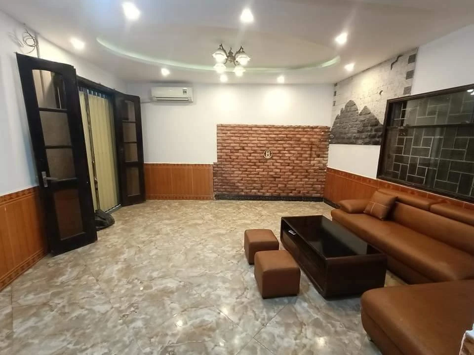 Bán nhà phố BẠCH MAI, 53M2*5 tầng, giá chỉ 3.1 tỷ