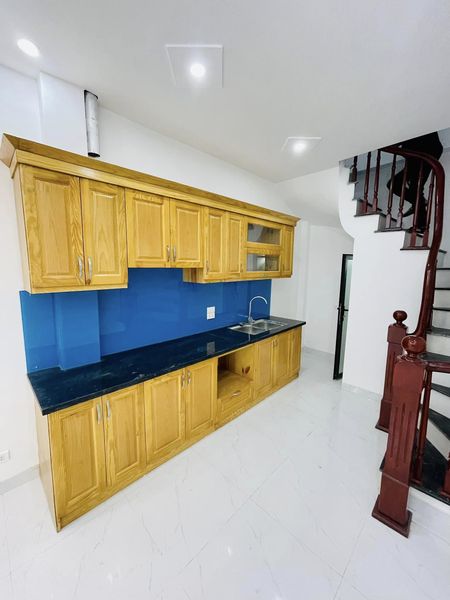 BÁN NHÀ NGÕ 140 PHẠM KHẮC QUẢNG LONG BIÊN 60M2 - 5 TẦNG - MẶT TIỀN 5.6M - 7.1 TỶ