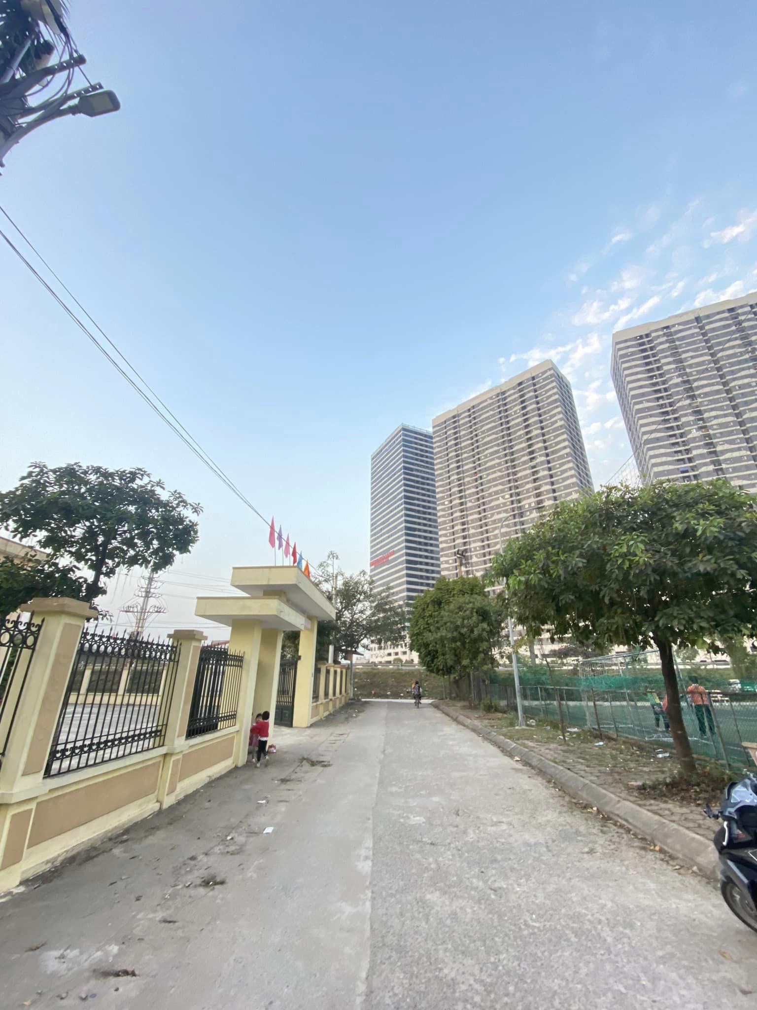 BÁN MẢNH ĐẤT VÀNG 240M2 – ĐỘC SIÊU HIẾM – CỦA QUẬN HÀ ĐÔNG CÓ 1-0-2 - VỈA HÈ RỘNG - THỬA ĐẤT VÀNG - MẶT TIỀN KHỦNG