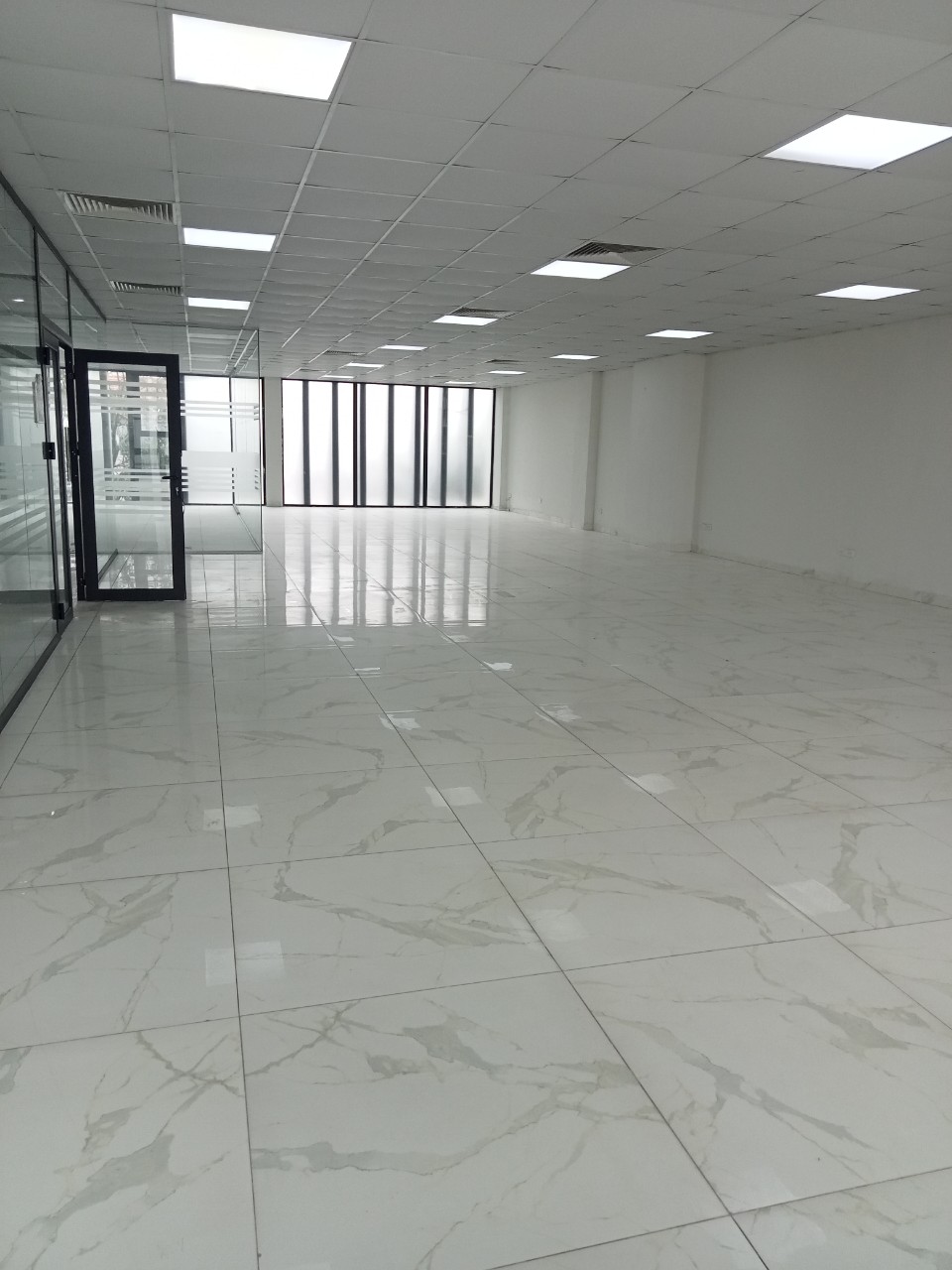 Cho thuê văn phòng Toà nhà WIN 30 Việt Hưng, Long Biên