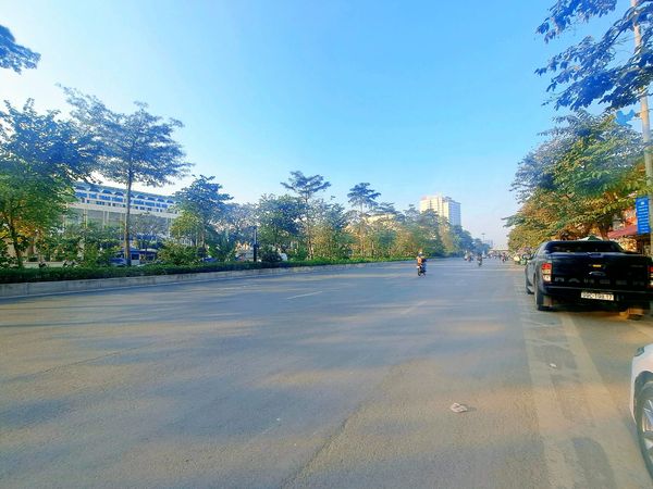 Bán Đất Mặt Phố Văn Cao 250m2, Mặt Tiền 7m Vị Trí Trong Mơ, Kinh Doanh Ác Liệt Giá Đầu Tư