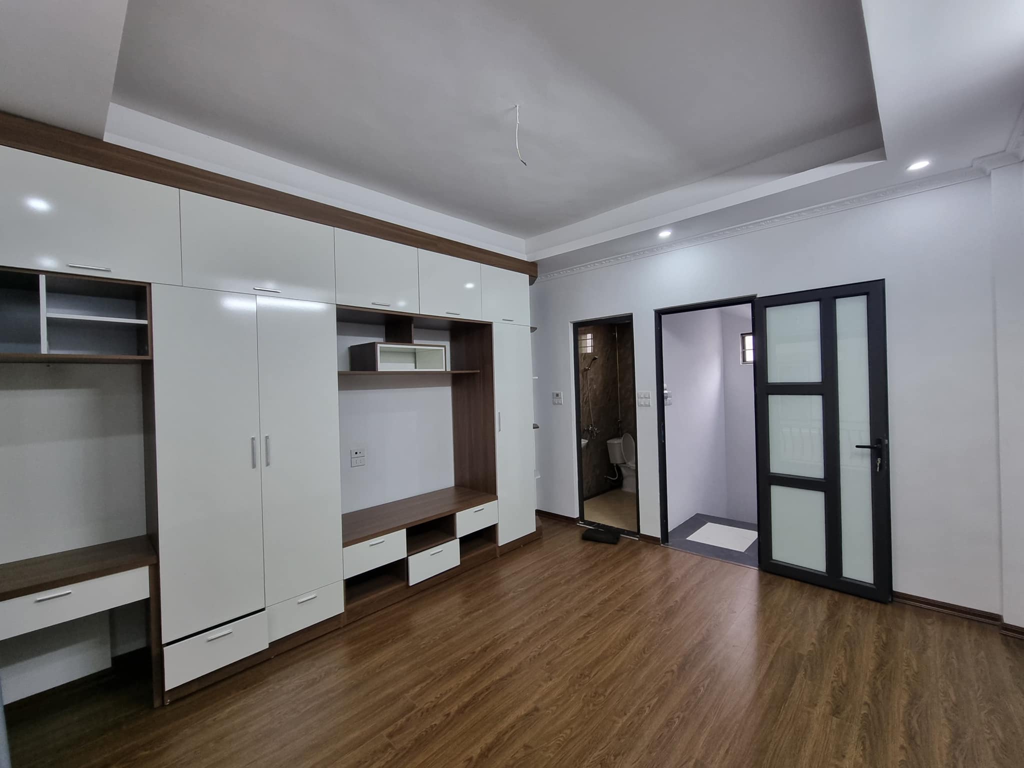 BÁN NHÀ NGÔ QUYỀN HÀ ĐÔNG LÔ GÓC Ô TÔ ĐỖ CỬA NGÕ THÔNG PHÂN LÔ 46M2 GIÁ 4.9 TỶ