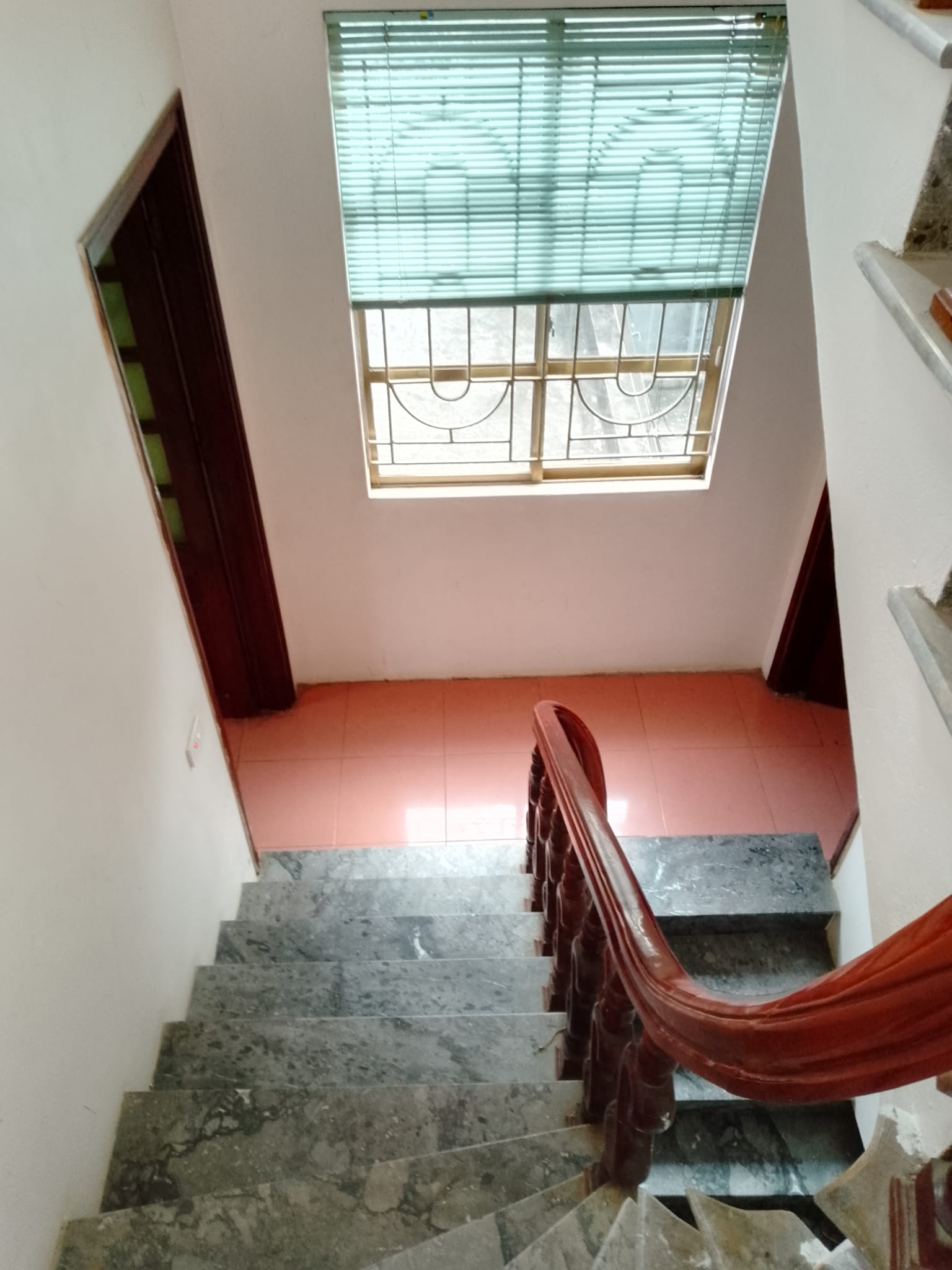 NHÀ LA KHÊ HÀ ĐÔNG DT 40M, 4T,MT 4M, GÍA 4,95 TỶ