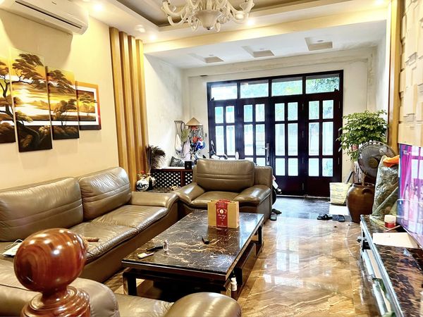 BÁN NHÀ NGÕ 46 CHU HUY MÂN LONG BIÊN 136M2 - MẶT TIỀN 11M - SỔ CHÍNH CHỦ