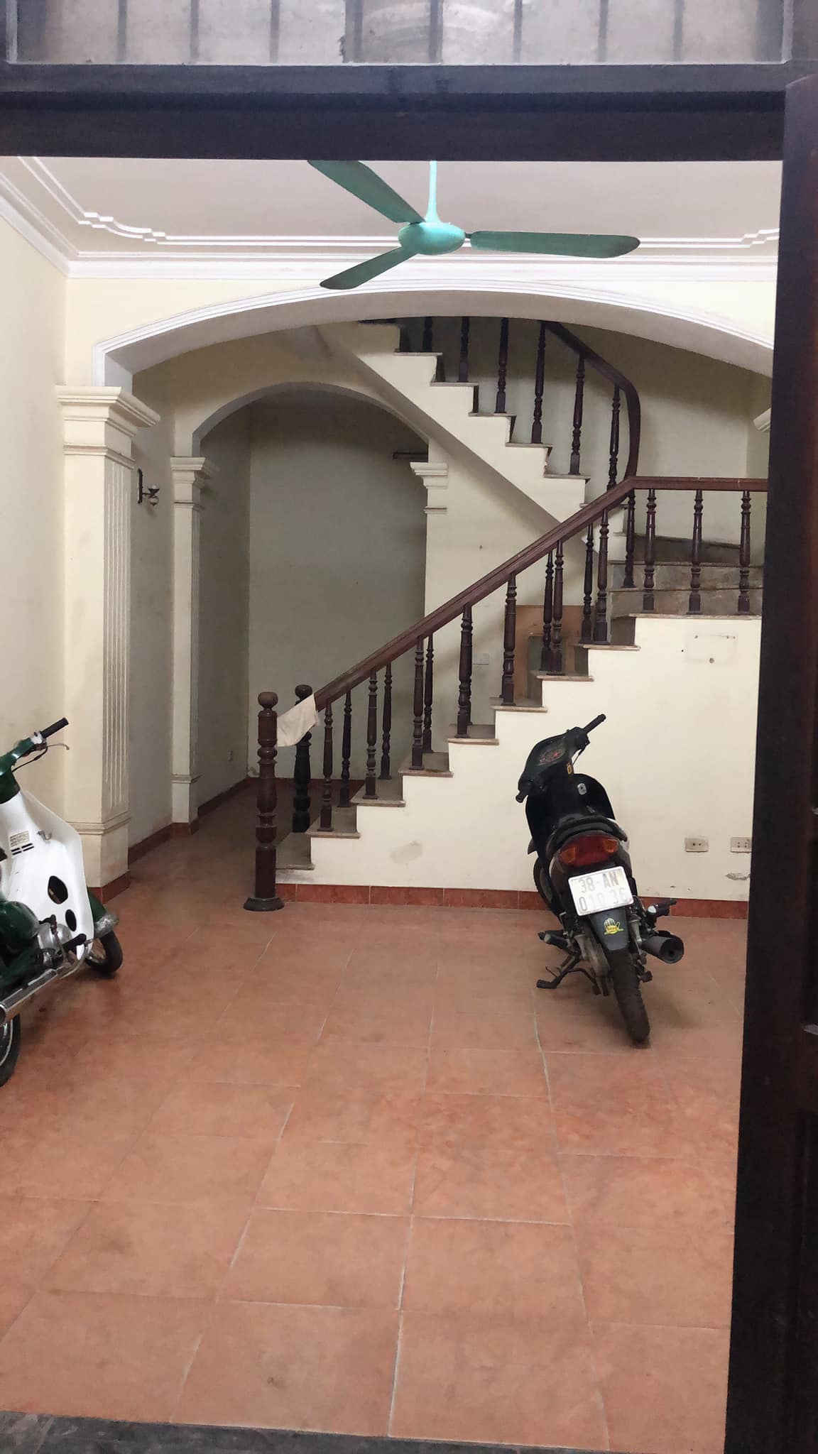 BÁN NHÀ XUÂN LA - VÕ CHÍ CÔNG. GẦN Ô TÔ. DT 52M2. MT 4,5M. GIÁ 4,5 TỶ