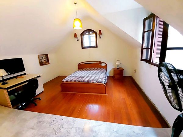 BÁN NHÀ ĐƯỜNG LONG BIÊN 2 - 74M2 - 7 TẦNG - MẶT TIỀN 4.9M - GIÁ 11.2 tỷ