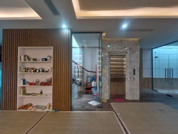 BÁN NHÀ NGÕ 26 TƯ ĐÌNH LONG BIÊN 102M2 - 6 TẦNG - MẶT TIỀN 7.9M - GIÁ 18.9 TỶ