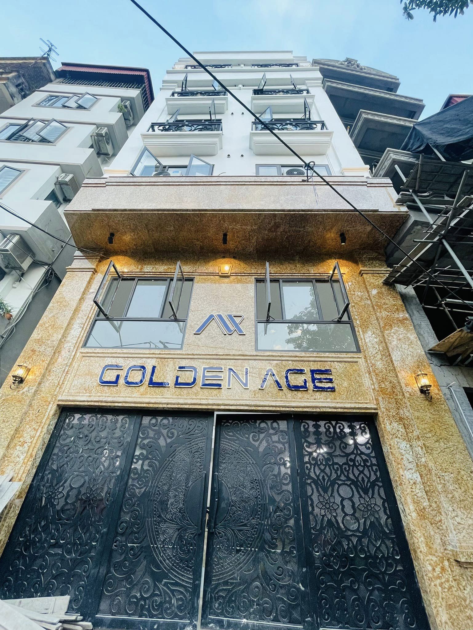 Bán nhà Phố Hoàng Văn Thái diện tích 65m2 mt 6m, 7 tầng thang máy kinh doanh.