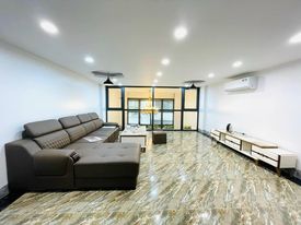 BÁN NHÀ PHỐ NGUYỄN THỊ ĐỊNH, VỊ TRÍ ĐẸP, PHÂN LÔ, Ô TÔ TRÁNH, VỈA HÈ, KINH DOANH KHỦNG.