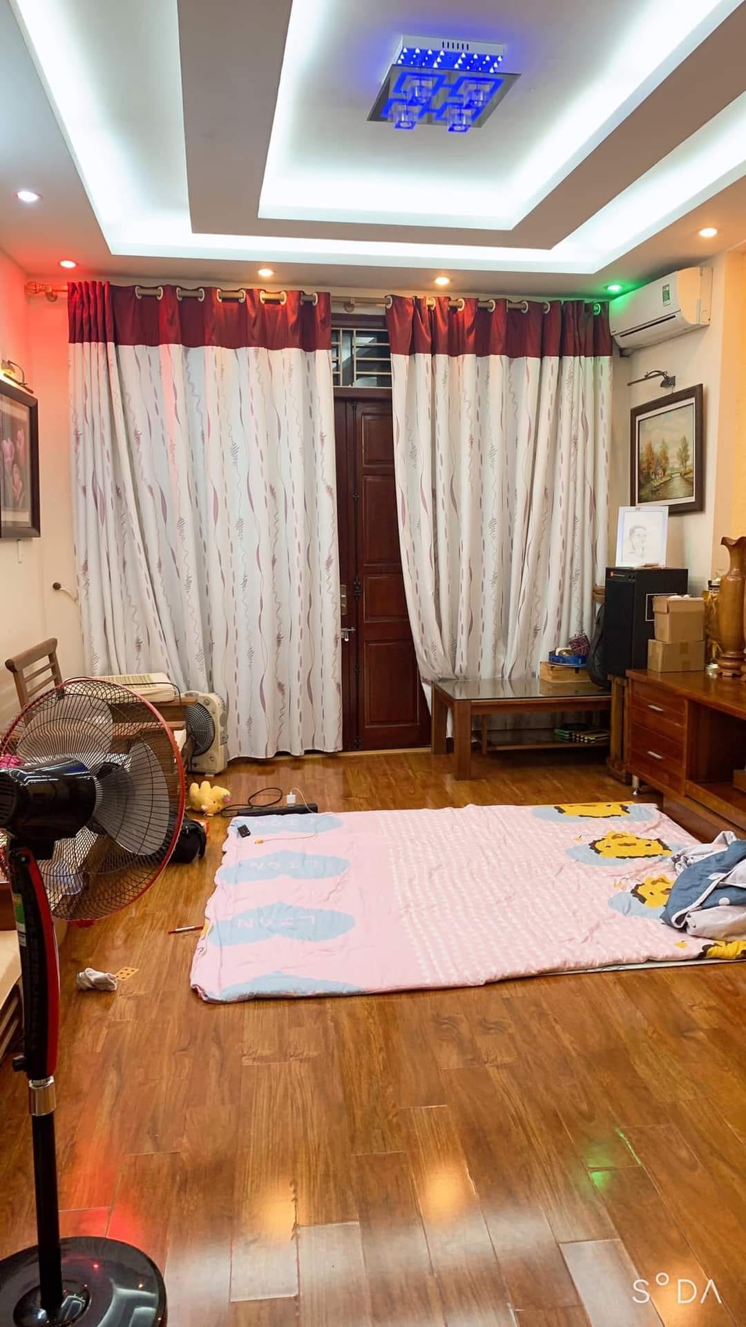 Bán nhà Ngõ 151 Nguyễn Đức Cảnh, Hoàng Mai, 30m2 5 tầng, 3 ngủ, 3,1 tỷ