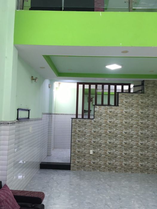 Chủ kẹt tiền cần bán gấp nhà Thới An Quận 12, Dt 4x11 đúc lửng kiên cố. Gần chợ Thới An đường Trần Thị Cờ, giá 2,3 tỷ.