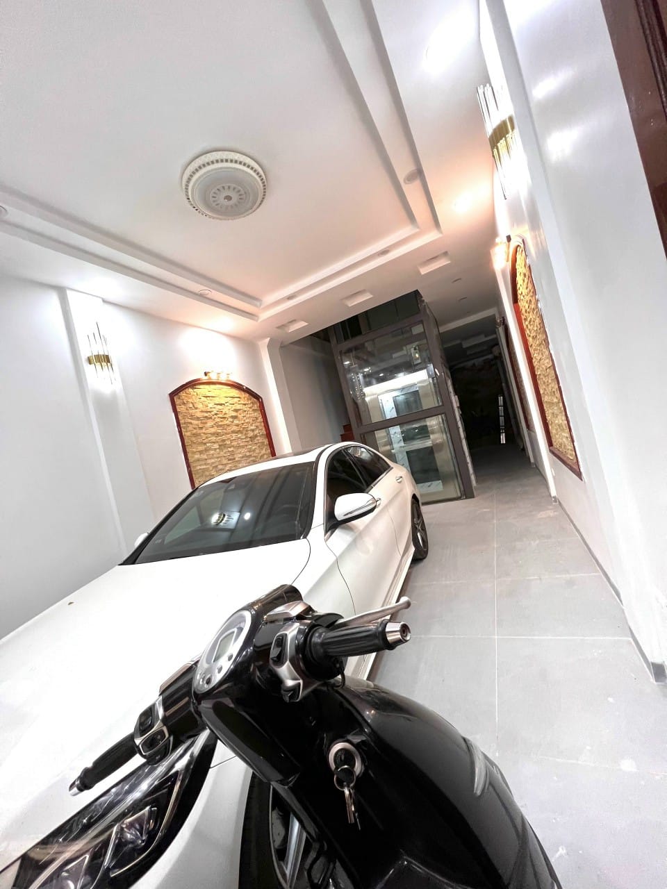 Bán Nhà Lê Trọng Tấn –Thanh Xuân , DT 60m2 ,Giá 12.5 tỷ ,Gara ô tô , kinh doanh được