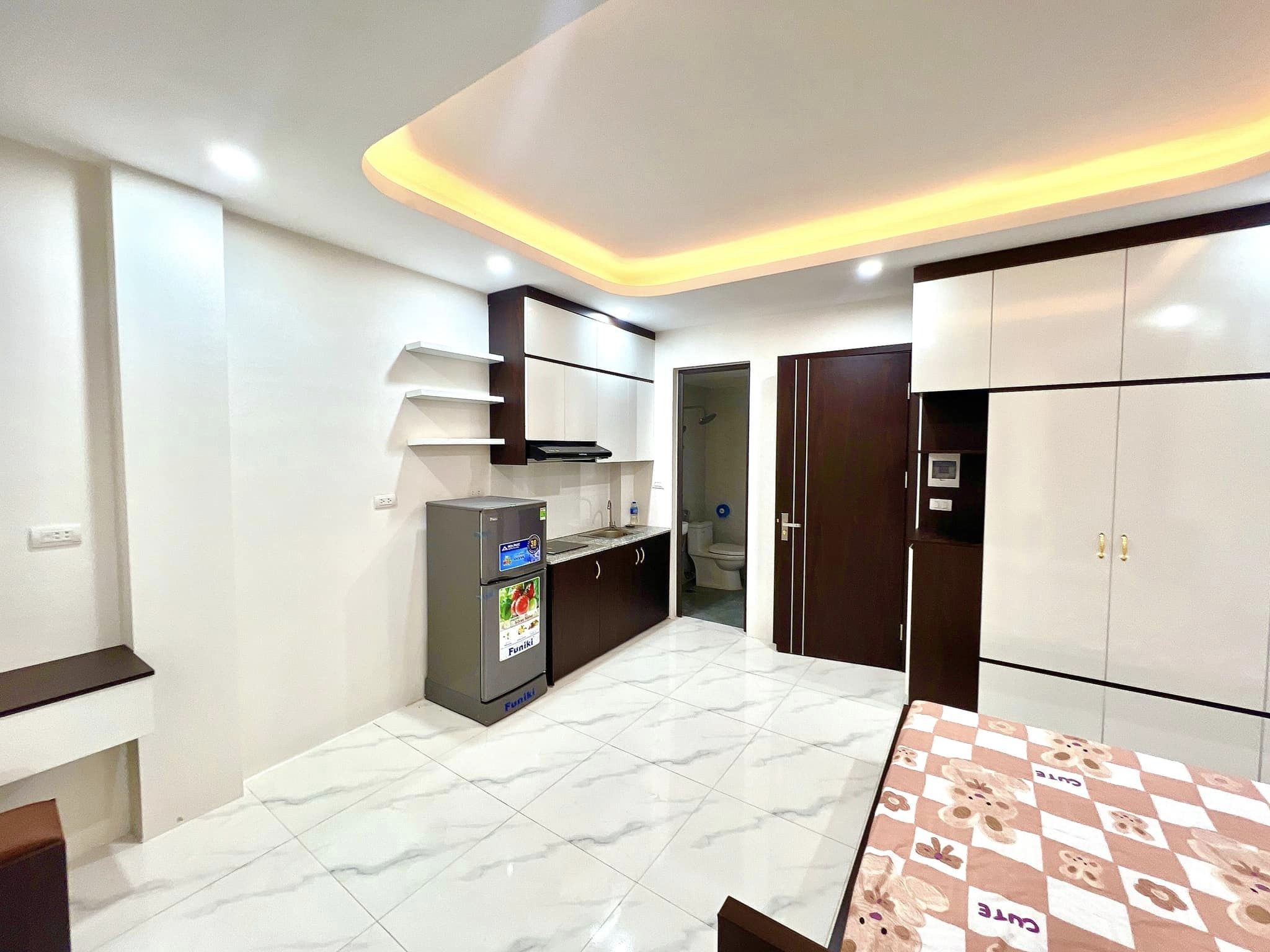 BÁN TÒA CĂN HỘ CCMN 75M2 X 7 TẦNG X 12 PHÒNG KHÉP KÍN X 800TR/NĂM X SỔ ĐỎ CHÍNH CHỦ , CÓ THANG MÁY