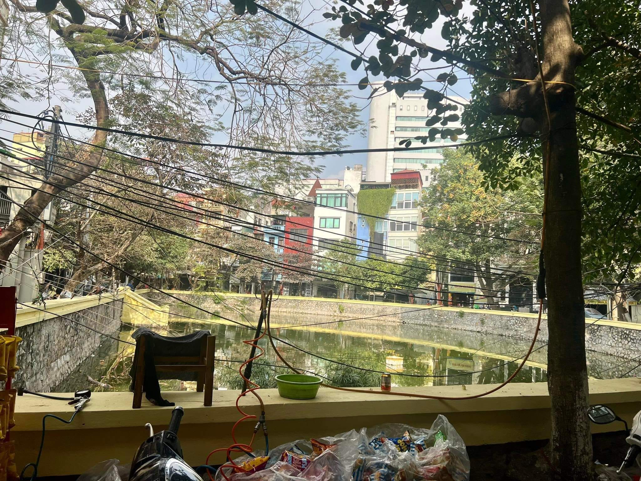 Bán Đất Tây Sơn Đống Đa, Kinh Doanh Sầm Uất, View Hồ Thoáng Mát, Oto Tránh, Thông tin Chuẩn 80m2 x 4,3m 10,5 Tỷ