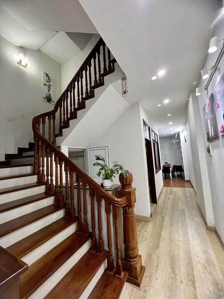 BÁN NHÀ NGÕ 68 NGỌC THỤY LONG BIÊN 100M2 - 4 TẦNG - MẶT TIỀN 5.9M - GIÁ CHỈ 9.81 TỶ