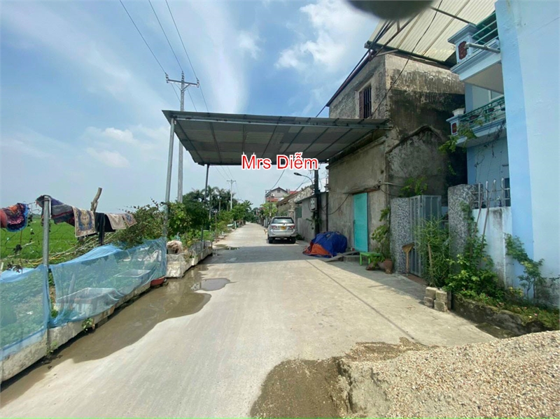 1.37 tỷ. Mrs Diễm cần bán 45m đất sát bìa thôn Thạc Quả, Dục Tú, Đông Anh, Hà Nội.