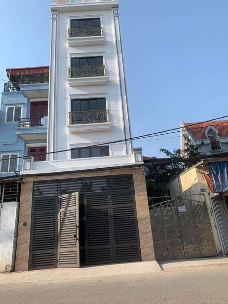 Cho thuê nhà mặt phố Tư Đình, Long Biên