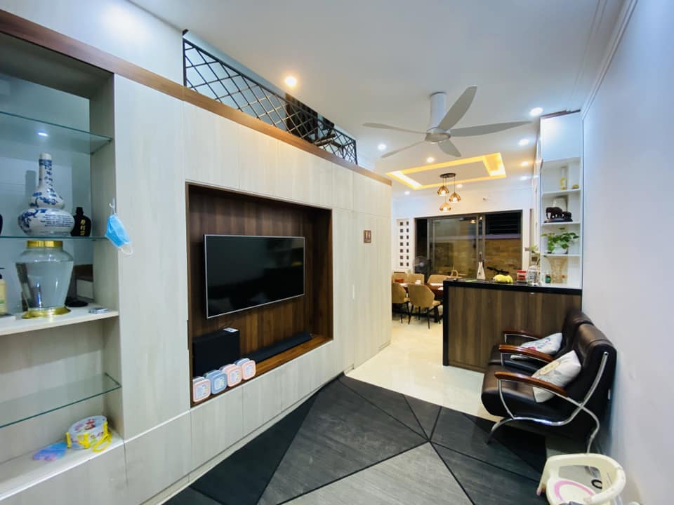 Bán nhà Pháo Đài Láng - Đống Đa - 2 Mặt Sáng - Ngõ Thông Bagac - 45m2 - 5 Tầng - MT 4.5m - 6.55 tỷ