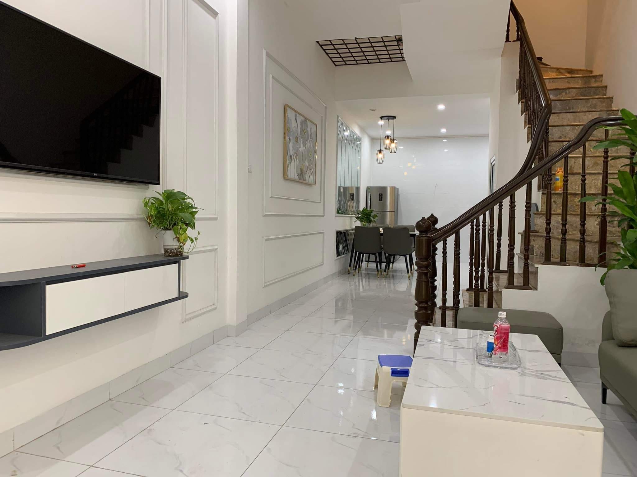 NHÀ ĐẸP TRƯƠNG ĐỊNH, NGÕ THÔNG, KINH DOANH, Ô TÔ ĐỖ CỬA, TƯƠNG LAI MẶT PHỐ.