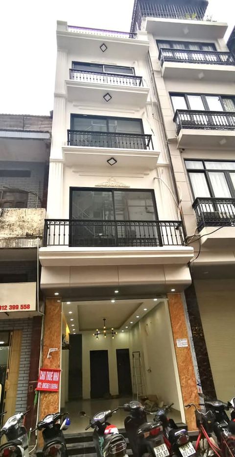 Chính chủ cho thuê Cửa hàng kinh doanh tại 224 Phúc Tân, Hoàn Kiếm, HN