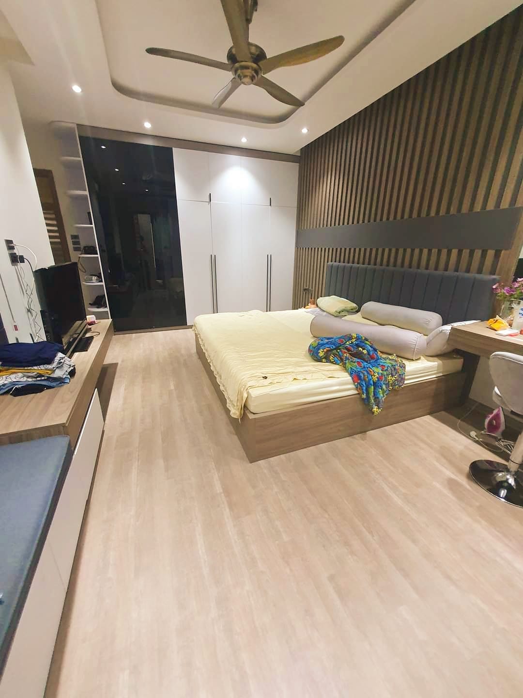 SIÊU PHẨM BÁN NHÀ THANH XUÂN 90MX5T MẶT TIỀN 5,5M Ô TÔ VÀO NHÀ GIÁ 9.3 TỶ.