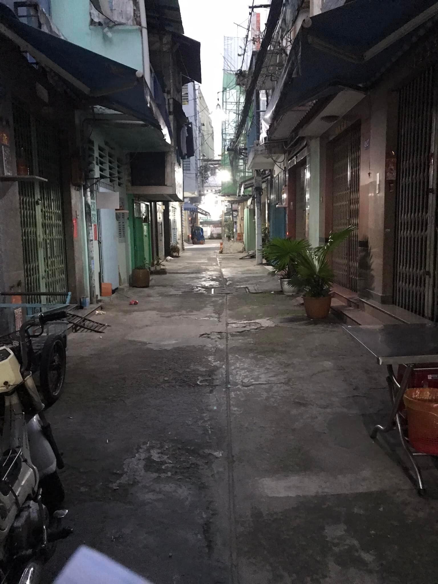 Bán nhà Trần Hưng Đạo Q5 40m2, 3 tầng Hạ giá còn 7.5 tỷ