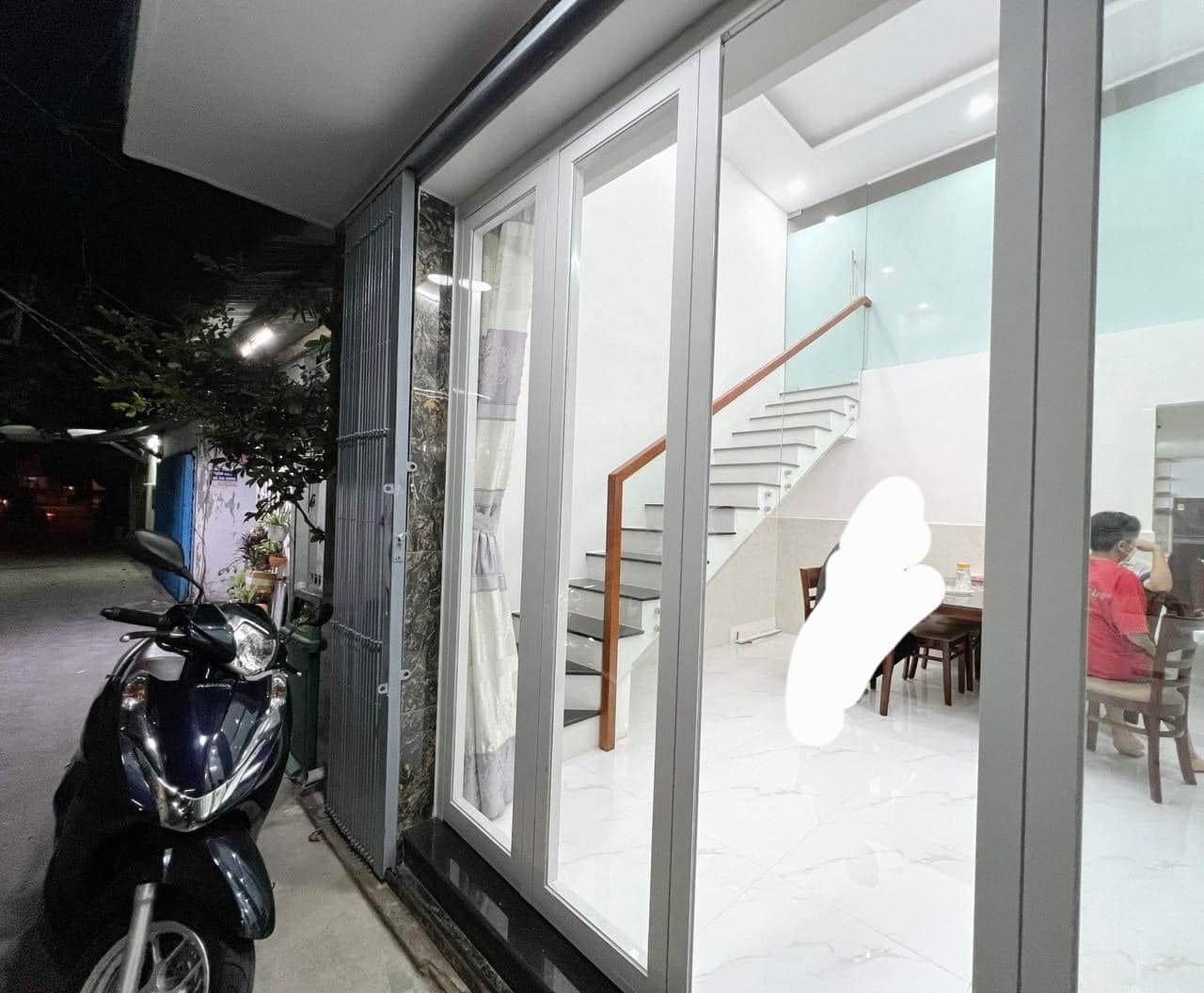 Nhà đẹp lug linh Trần Tấn Tân Phú-40m2-Tặng Full nội thất-nhỉnh 4,3 Tỷ