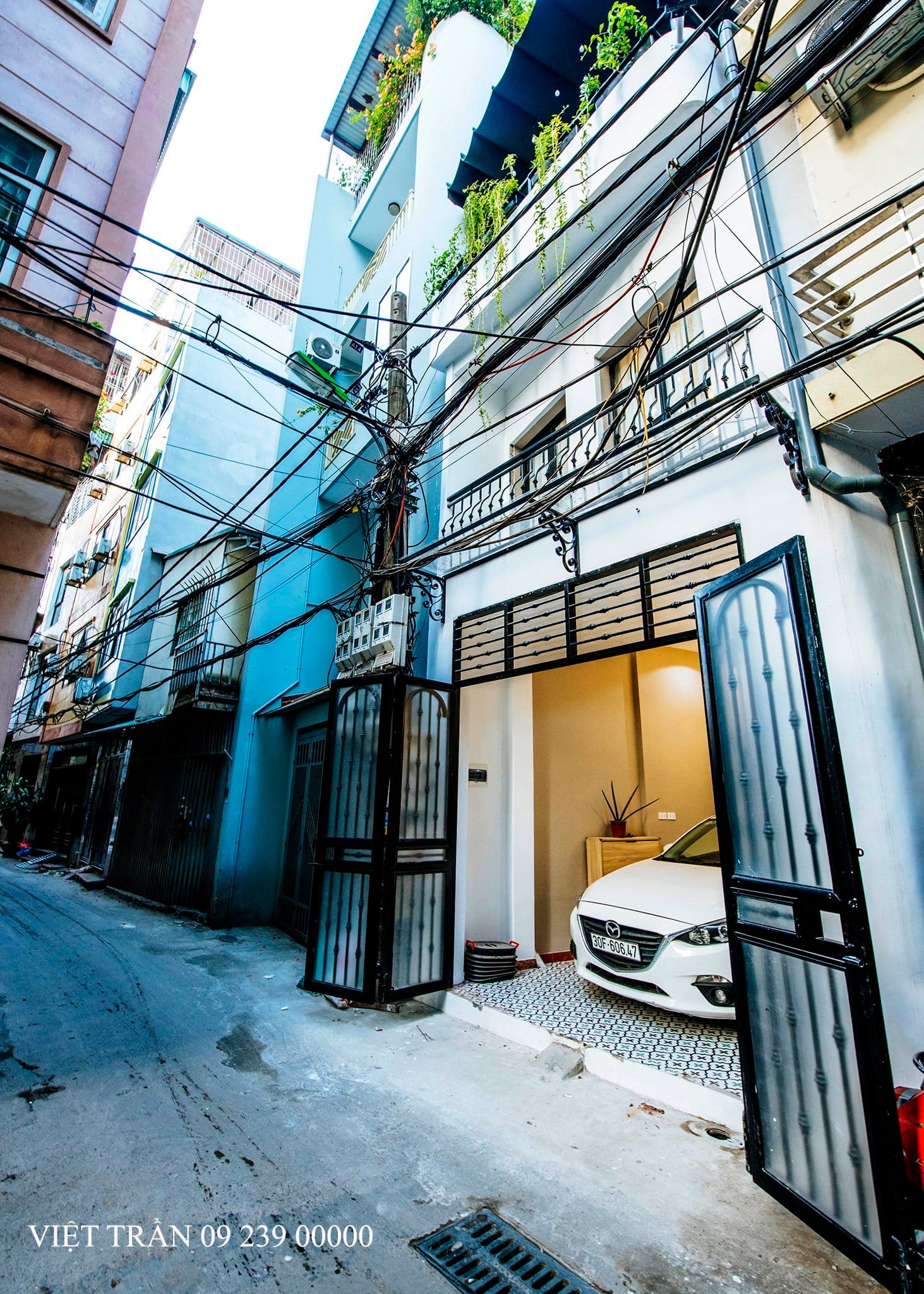 MẶT NGÕ THÔNG TỨ PHÍA- Ô TÔ ĐỖ CỬA,VÀO NHÀ-HÀNG XÓM KDT NAM CƯỜNG-THIẾT KẾ CỰC CHILL
