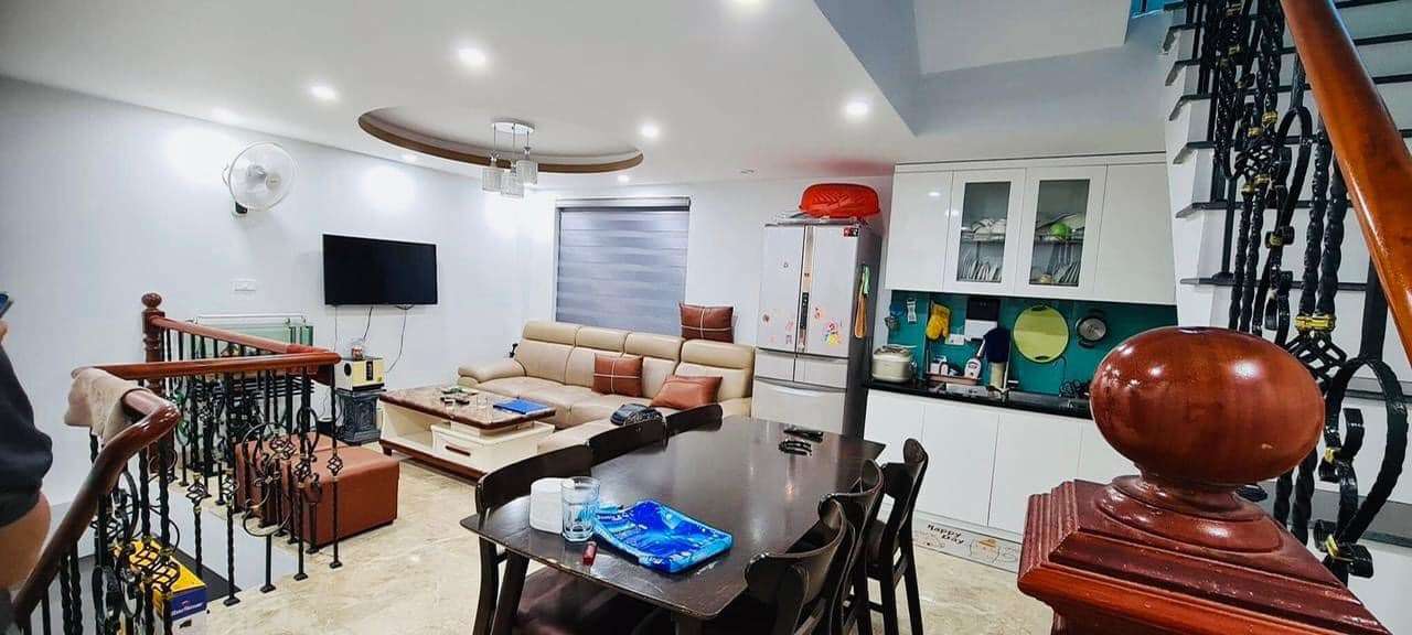 Bán nhà Cổ Nhuế, Bắc Từ Liêm, 35m2, 6 tầng, giá 3.6 tỷ