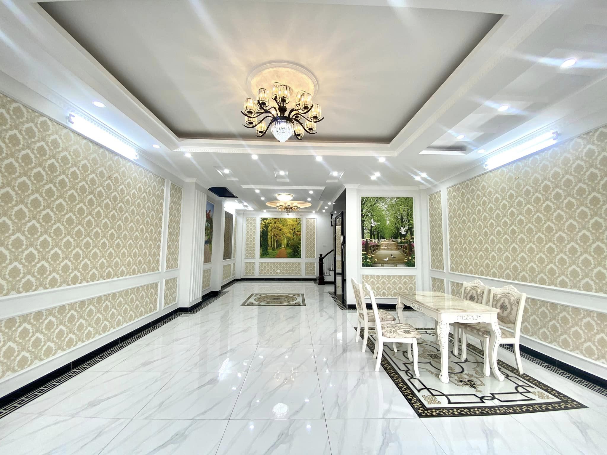 SIÊU PHẨM PHÚC LỢI - PHÂN LÔ VIP - ÔTÔ TRÁNH - VĂN PHÒNG - 5 TẦNG - THANG MÁY - NHỈNH 13 TỶ