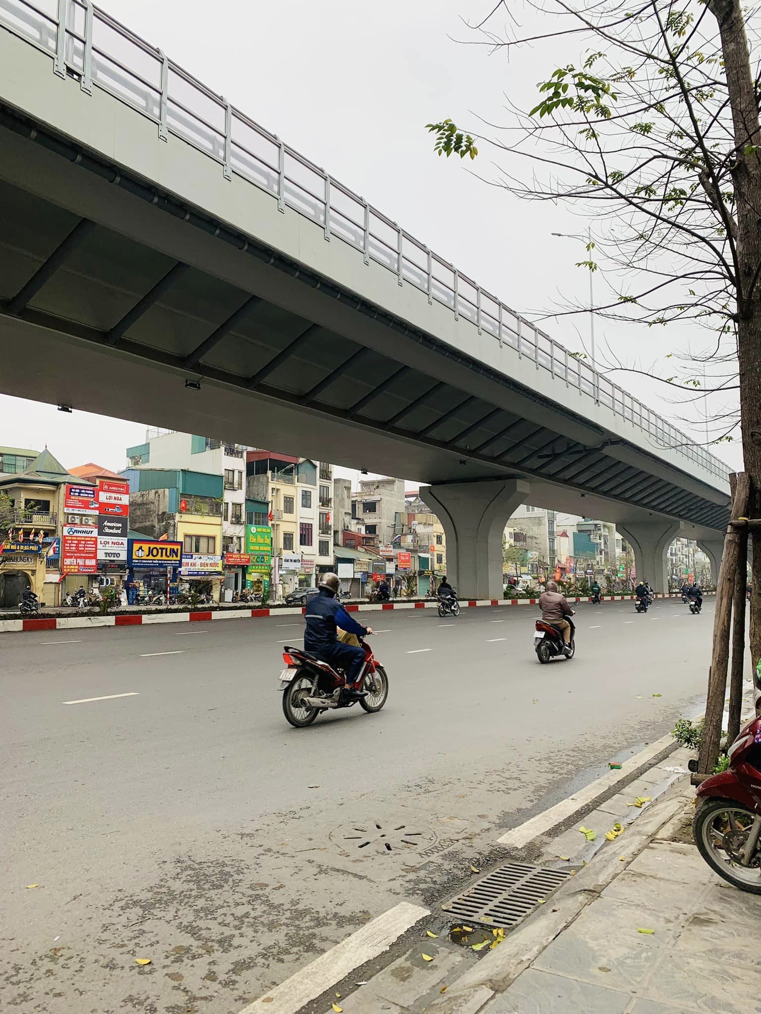 Bán nhà mặt đường Phạm Văn Đồng, Bắc Từ Liêm, 30m2, giá 5.2 tỷ