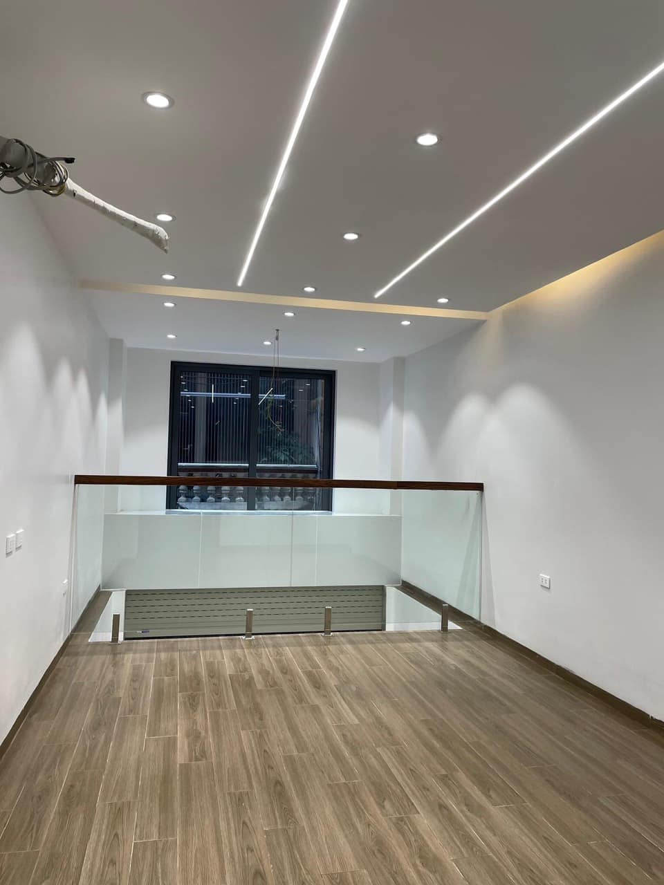 Bán nhà Thái Hà, 46m2 x7 tầng thang máy, gara ô tô, sổ hoa hậu, kinh doanh, giá 13.8 Tỷ