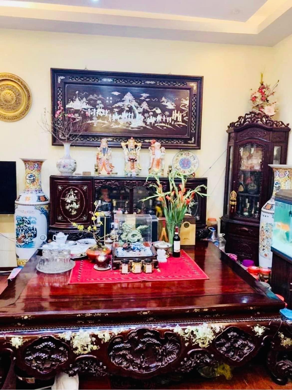 Bán nhà Văn Cao, Ba Đình, PL, gara oto, vỉa hè, oto tránh, khu VIP, dân trí đỉnh, 40x5T, mt 4,6, 12,8 tỷ