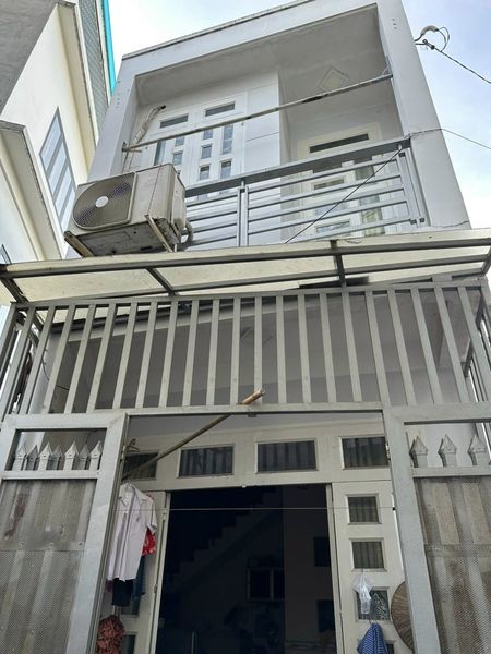 Chủ cần bán gấp nhà 1 lầu đường Trần Thị Hè phường hiệp thành Quận 12 giá chỉ 1 Tỷ !