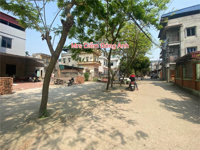 Giá 3.5 tỷ, Mrs Diễm cần bán 76m đất bìa làng Lương Quy, Xuân Nộn, Đông Anh.