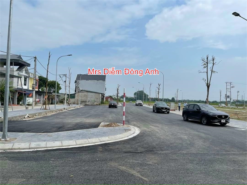 Nhỉnh 40 triệu, cần bán 90m đất trung tâm đấu giá Dục Tú, Đông Anh. Lô hướng đẹp.