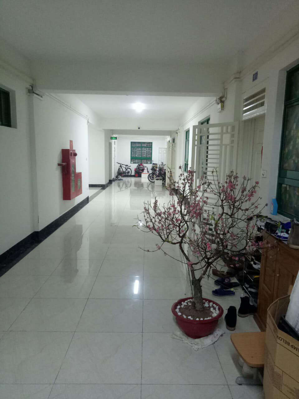 Chung cư Khu Tây Nam Đại học Thương Mại, 2PN chỉ 2.35 tỷ, full đồ