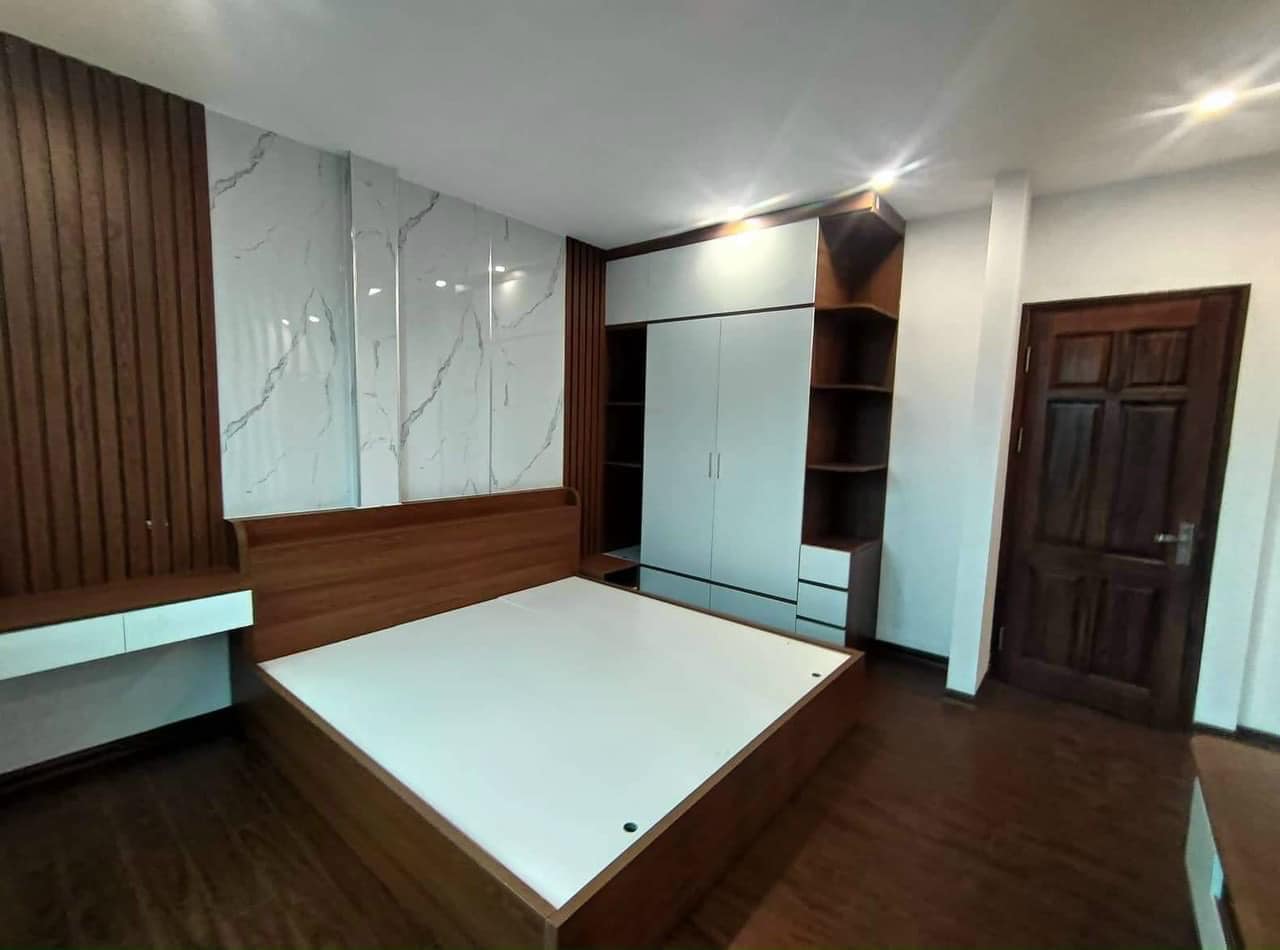 CHÍNH CHỦ CẦN BÁN GẤP NHÀ 5 TẦNG, DT 75M2 - MẶT NGÕ 134 LÊ TRỌNG TẤN – QUẬN THANH XUÂN, GIÁ CHỈ 9,7 TỶ.