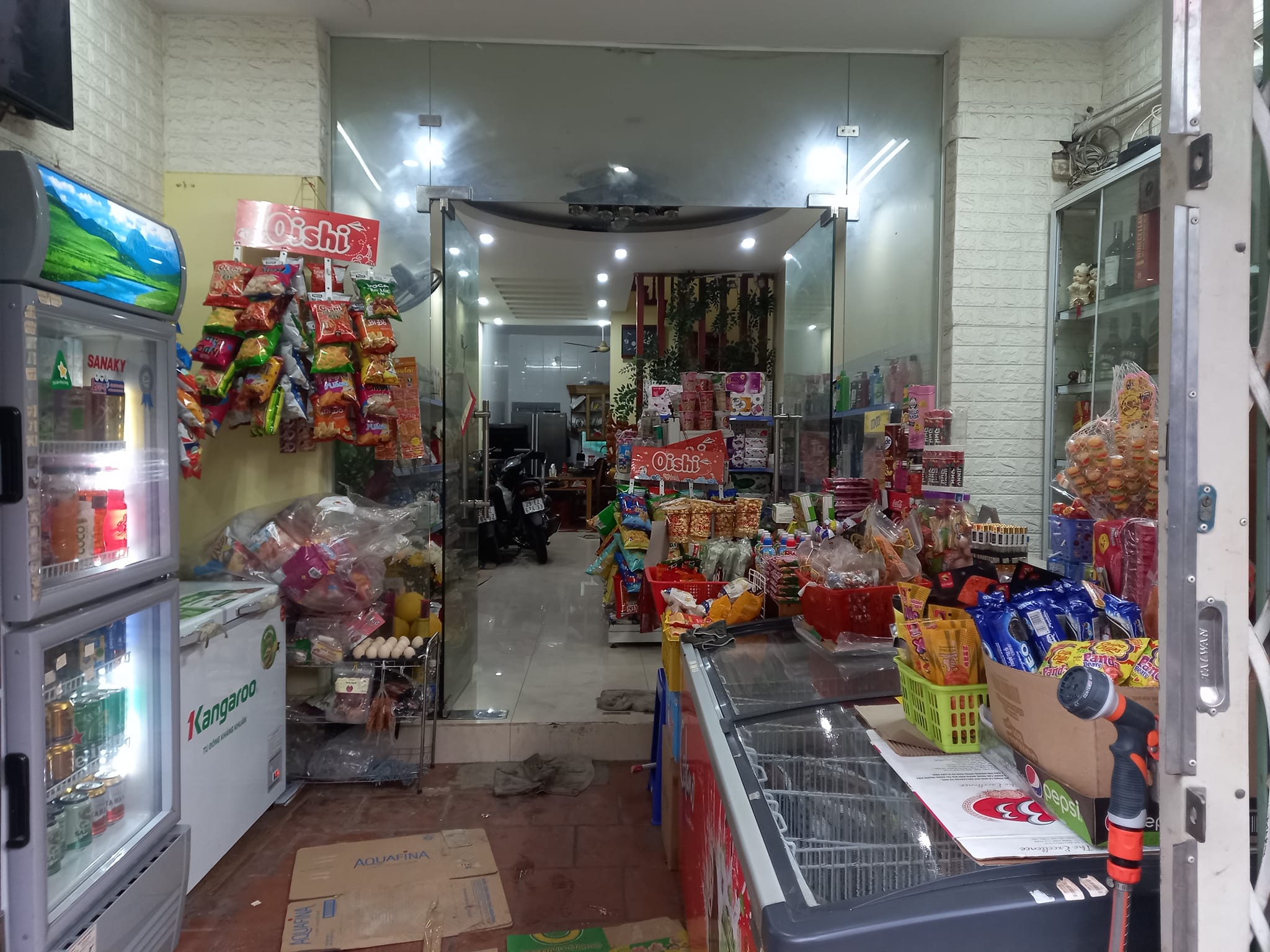 Bán nhà Cực Lộc ngõ thông Kinh doanh 50m 5 tầng, xe 5 tạ đỗ cửa. Chỉ 5.6 tỷ