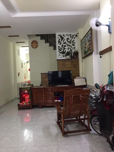 Bán Nhà Lê Văn Quới,Giáp Tân Phú, 3 Tầng , Hẻm Xe Hơi, 60m2 , Giảm Gần 1 Tỷ.