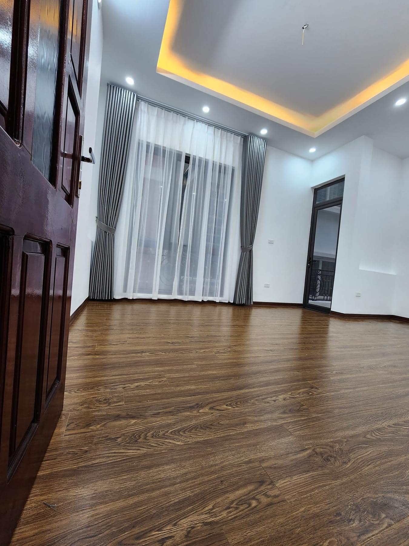 BÁN NHÀ NGÕ THỐNG NHẤT QUẬN HAI BÀ TRƯNG GIÁ : 7,5 TỶ