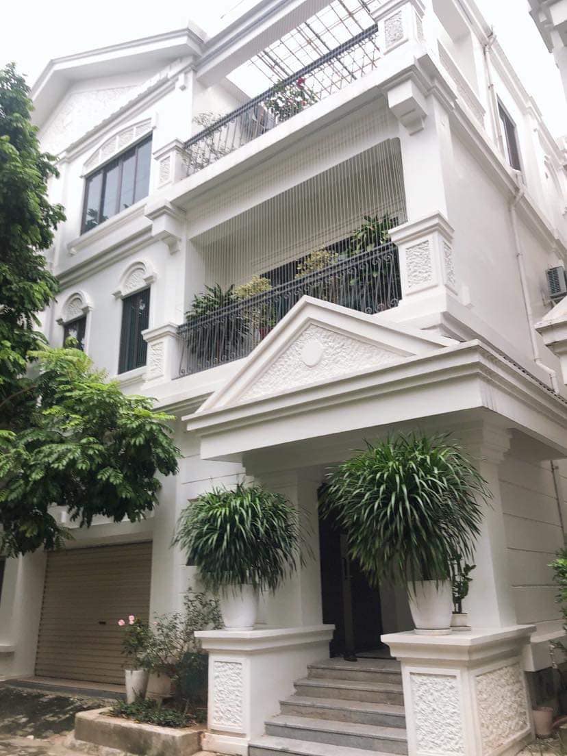 Bán biệt thự khu HYUNDAI HILLSTATE Hà Đông 195m2, mặt tiền 10m, 4 tầng, giá 27 tỷ.