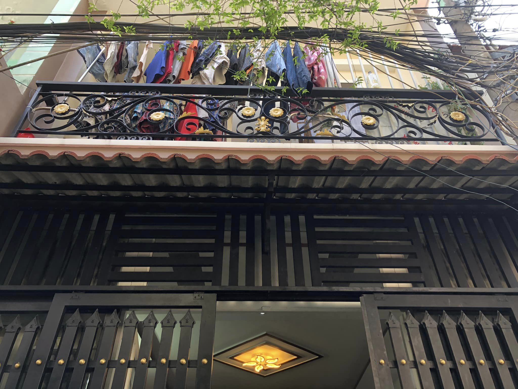 Chỉ 3 tỷ4 Nhà 3 Tầng 4 x 11 Quang Trung Gò Vấp