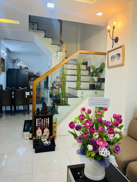 NHÀ MỚI LẠC LONG QUÂN-ĐẸP VÀO Ở NGAY, HẺM BA GÁC SÁT MẶT TIỀN- 32 M2 - 4.3Tỷ TL