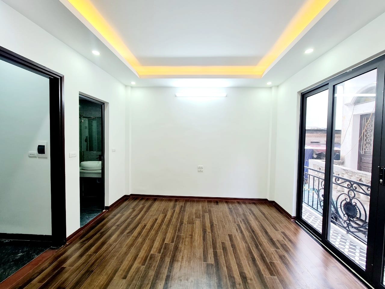 BÁN NHÀ TRƯƠNG ĐỊNH-MỚI XÂY ĐẸP LONG LANH-34M2-3PN-GIÁ CHỈ 3.35 TỶ. E.ĐỊNH:0967.592.566